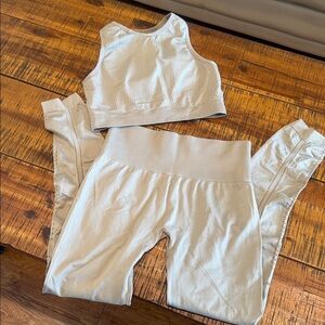 Max Studio Light Gray High-Rise Leggings and Matching Crop Top Set